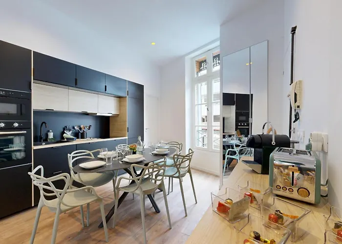 Expat Renting - La Rotonde - Prestige - Netflix Lejlighed *