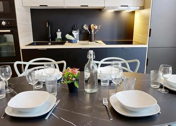 Expat Renting - La Rotonde - Prestige - Netflix *