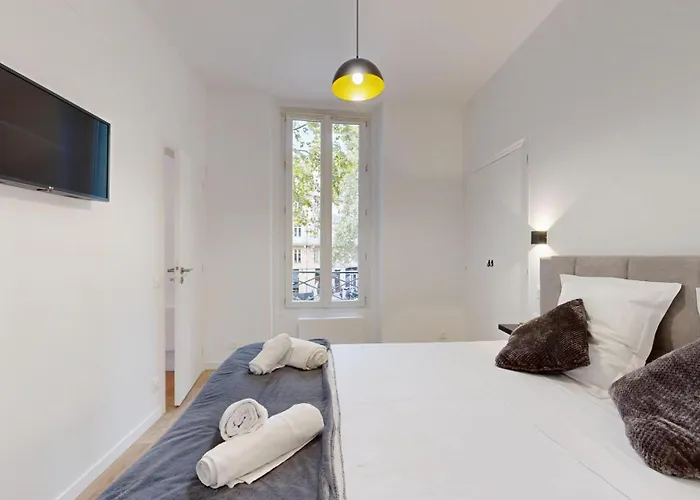 Apartment Expat Renting - La Rotonde - Prestige - Netflix *