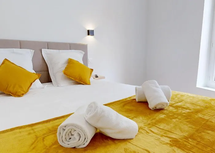 Apartment Expat Renting - La Rotonde - Prestige - Netflix